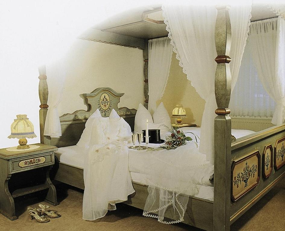 Hotel Schwalenberger Malkasten シーダー・シュヴァレンベルク 部屋 写真